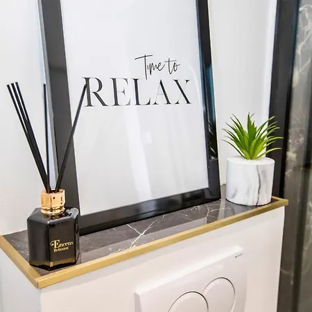 Studio Menton Vue Mer Proche Plage Et Gare