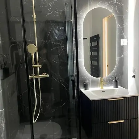 Apartman Studio Menton Vue Mer Proche Plage Et Gare Menton